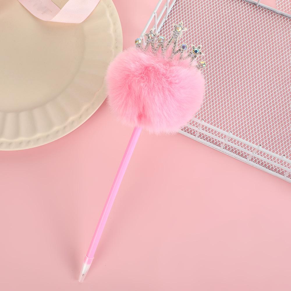 1pc Furry Pom Ballpoint Pen Point Office School Supplies for Writing Comfortable Grip Stationery School Office Supplies Student Prize Gift Writing Too