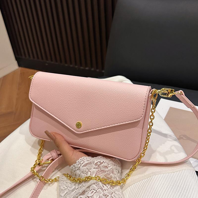 Textured envelope small bag women's 2026 new popular niche simple messenger bag fashionable small square bag