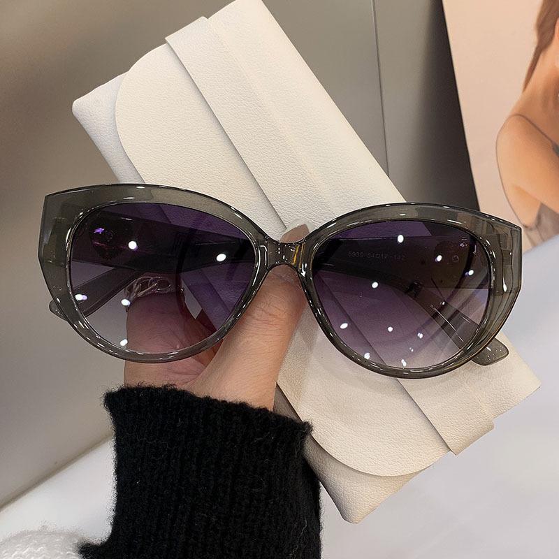 Vintage Cat Eye Sunglasses Women Fashion Love Heart Designer Sun Glasses Sexy Ladies Shades UV400 Luxury Brand