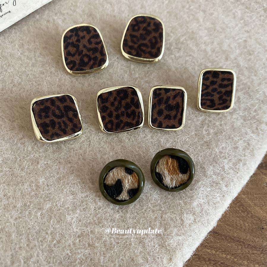 Silver Needle Leopard Square Round Stud Earrings Vintage Maillard Niche Earrings Earrings Daily Versatile Earrings