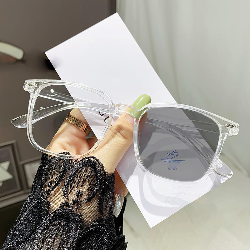 Color-changing Anti-blue Light Glasses Fashionable For Both Men And Women Suitable For Those With Myopia.16007