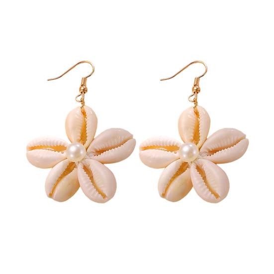 Natural Seashell Flower Jewelry Set Handmade Shell Necklace Earrings with Faux Pearl Accents Beach Vacation Casual Gift for Coastal Lovers