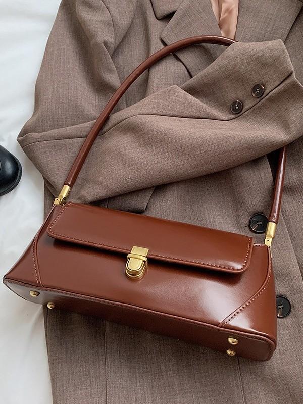 French Small Shoulder Bag With Pu Material And Chain Detail For Urban Daily Use