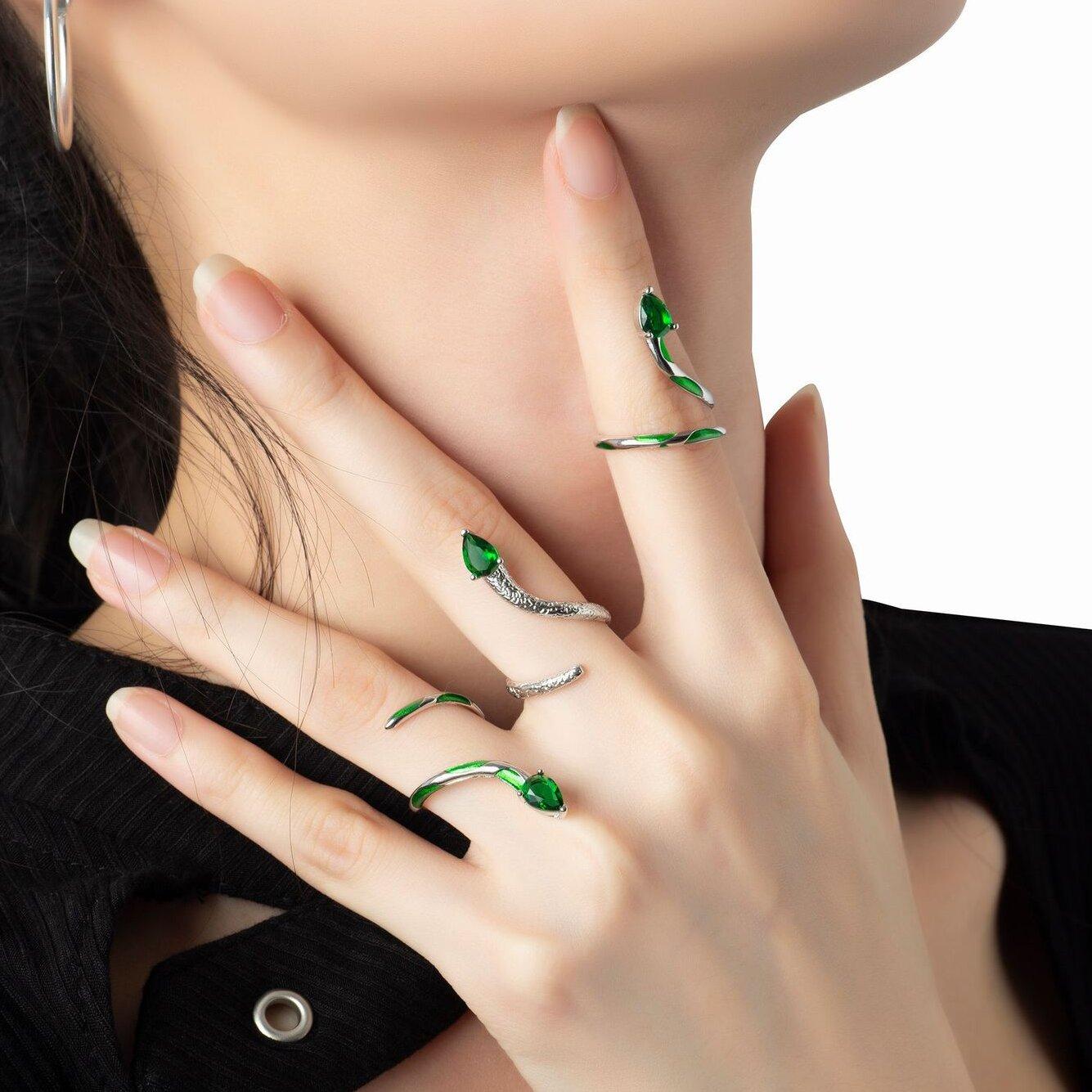 

Fashion Snake Niche Design High-End Joint Ring Lady s 1PC Open Ring And Light Luxury зелений