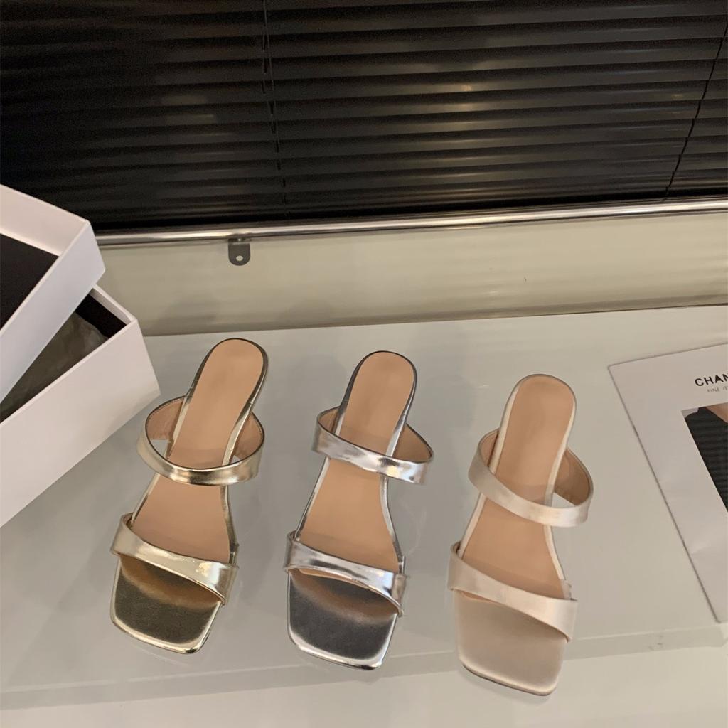 Slope heel simple and versatile one-word slippers women's shoes wear 2025 new summer skirt French sandals
