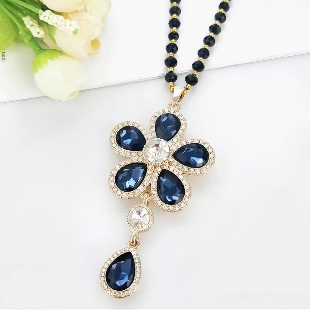Crystal Pendant Sweater Necklace - Fashionable and Atmospheric Design