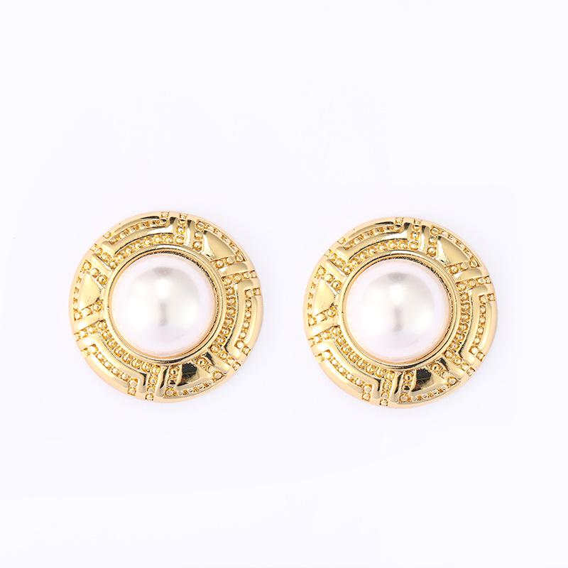 Copper Plated Gold Vintage Pearl Stud Earrings - Elegant Retro Hong Kong Style for Women