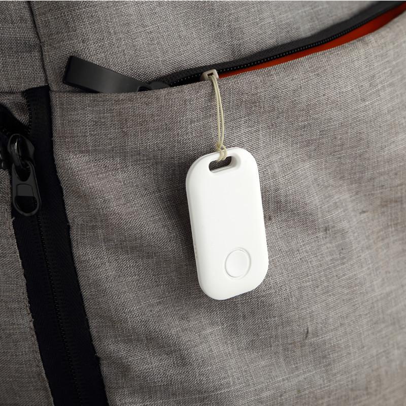 Bluetooth Smart Locator Keychain With Twoway Tracking For Keys And Pets