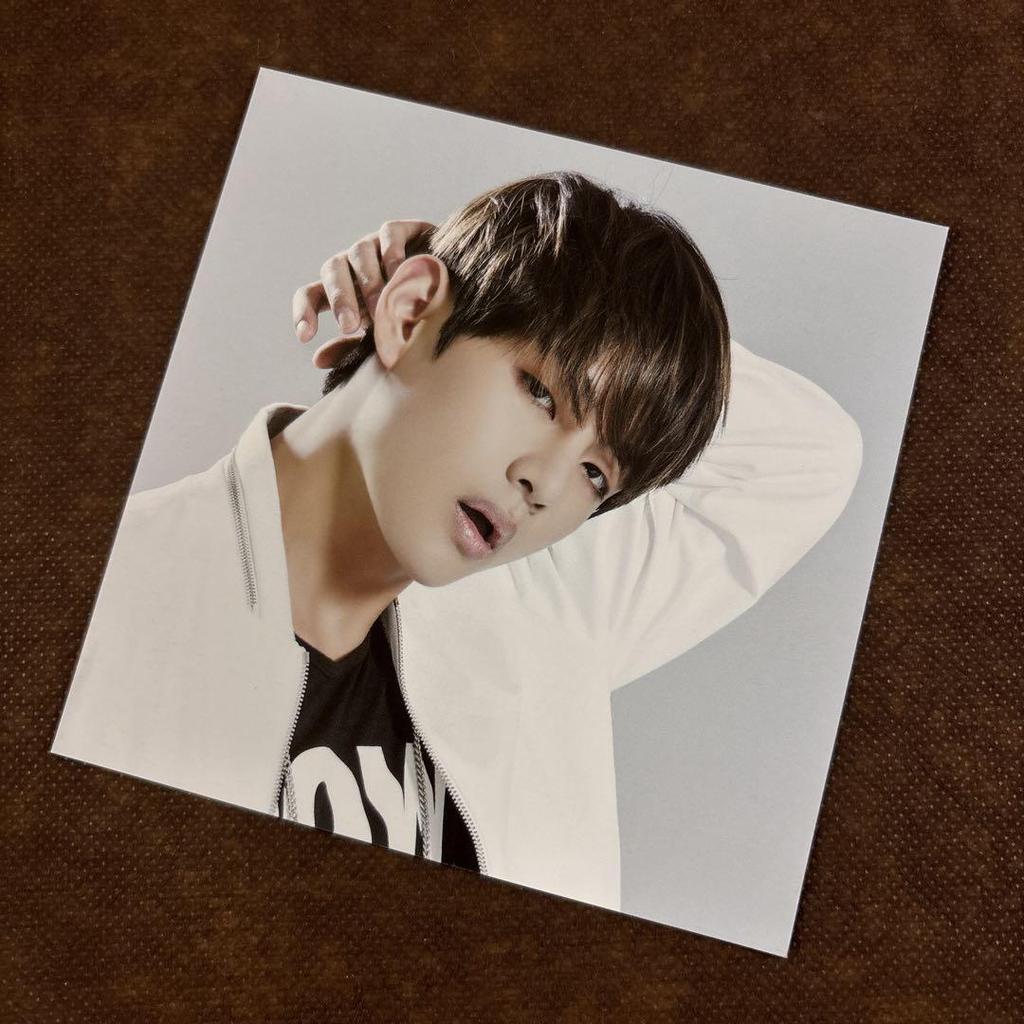 [USED] BTS FOR YOU Release Event Handover Card V Taehyung