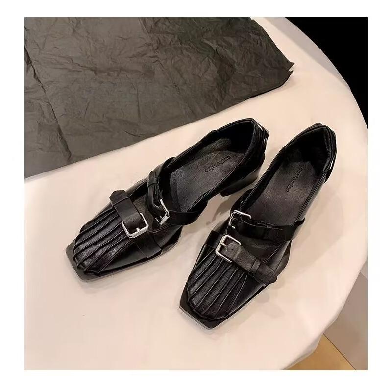 2026 Retro Pleated Square Toe Pumps Belt Straps Chunky Heel Mary Janes Shallow Solid Round Toe Women Leather Shoes British Style