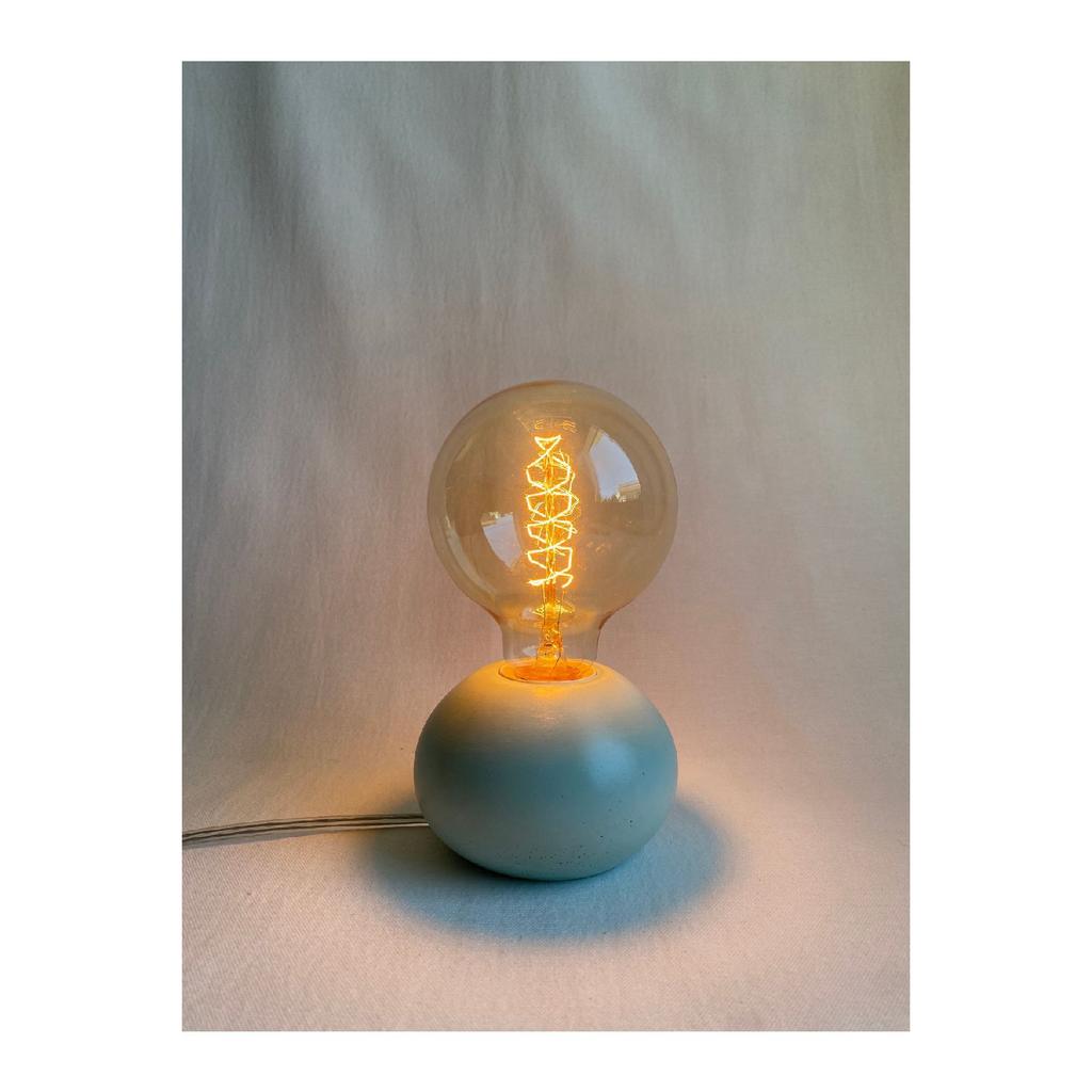 Studio Yabu - Charmy Globe Lamp - Rustic Bulbs