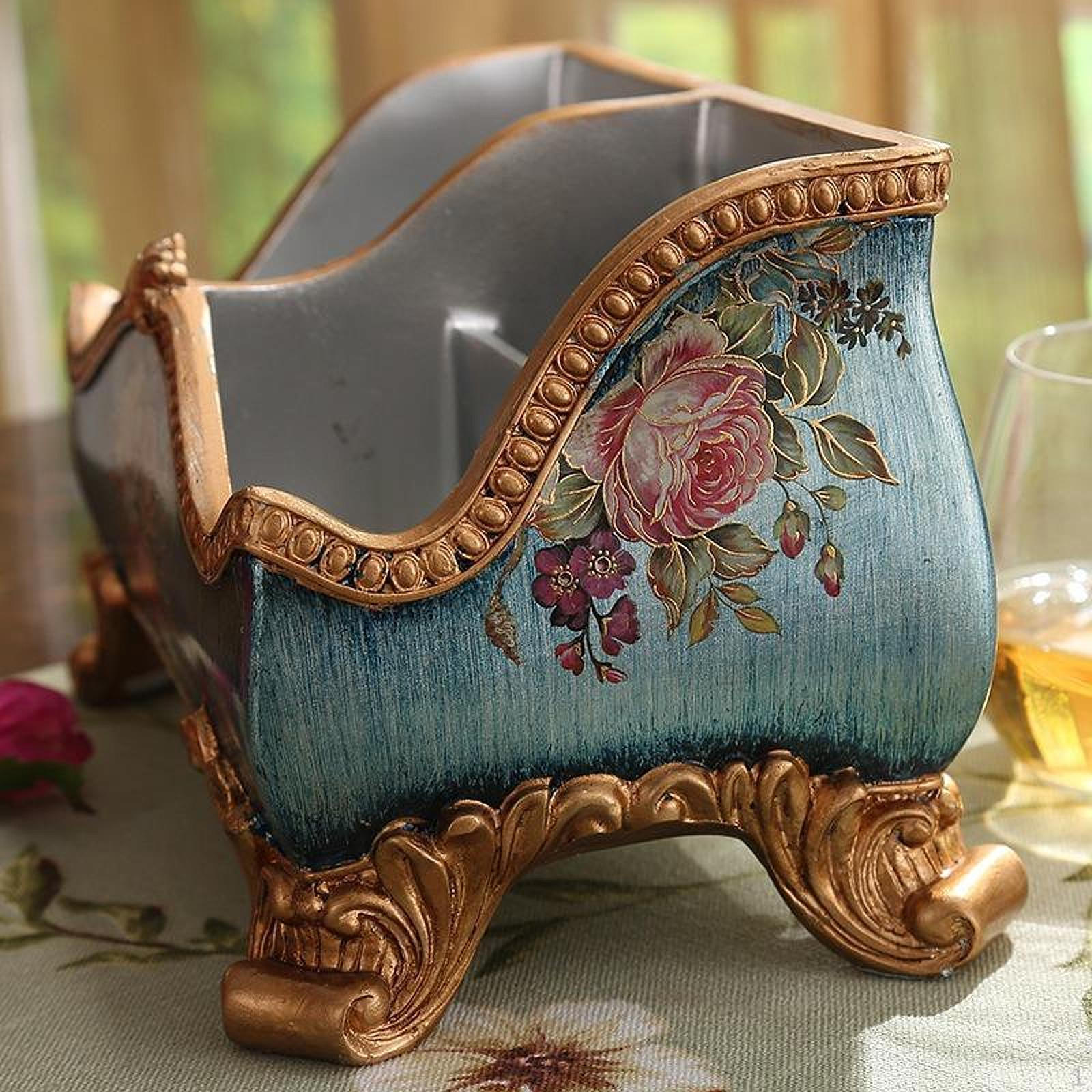 

Desk Organizer Remote Control Holder Multifunctional Resin European Makeup Desktop Storage синій