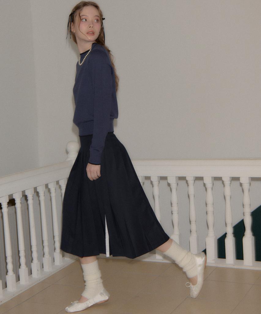 SALON DE YOHN Side Slit Pleated Midi Skirt_ Navy