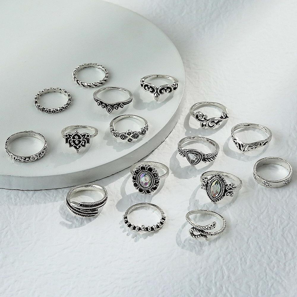Europe and The United States New Ring Retro Exaggerated Hollow Carved Snake-shaped Feather Gem 16-piece Combination Ring Foreign Trade