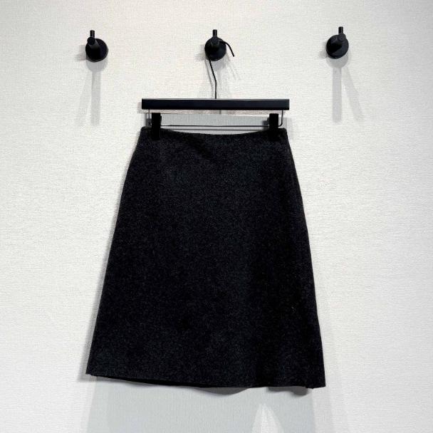 Early Autumn 2025 Miu Style Women s Dark Grey A-line Wool Skirt Small серый