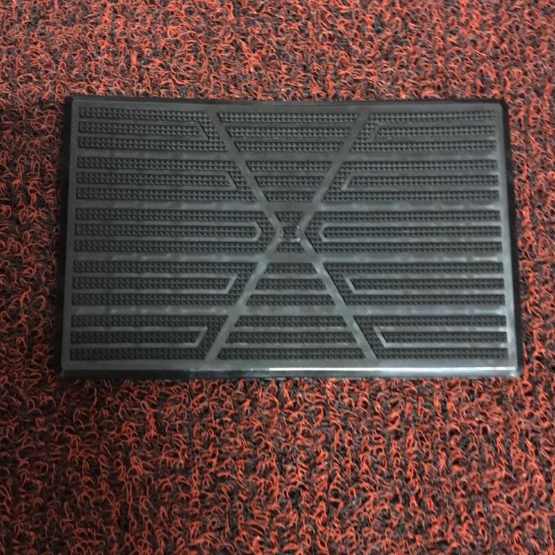 Automatic Interior Floor PVC Cover Pad 23x15cm Skidproof Foot Mat