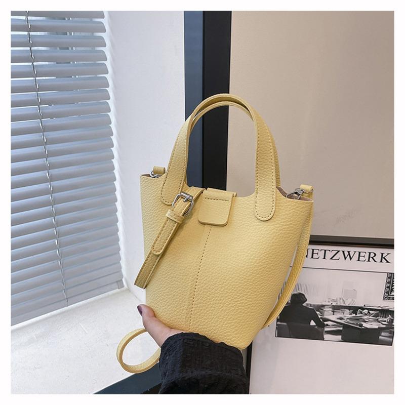 Portable Bucket Bag New Niche Design Sense Versatile Shoulder Bag Crossbody Bag Vegetable Basket Women's Bag