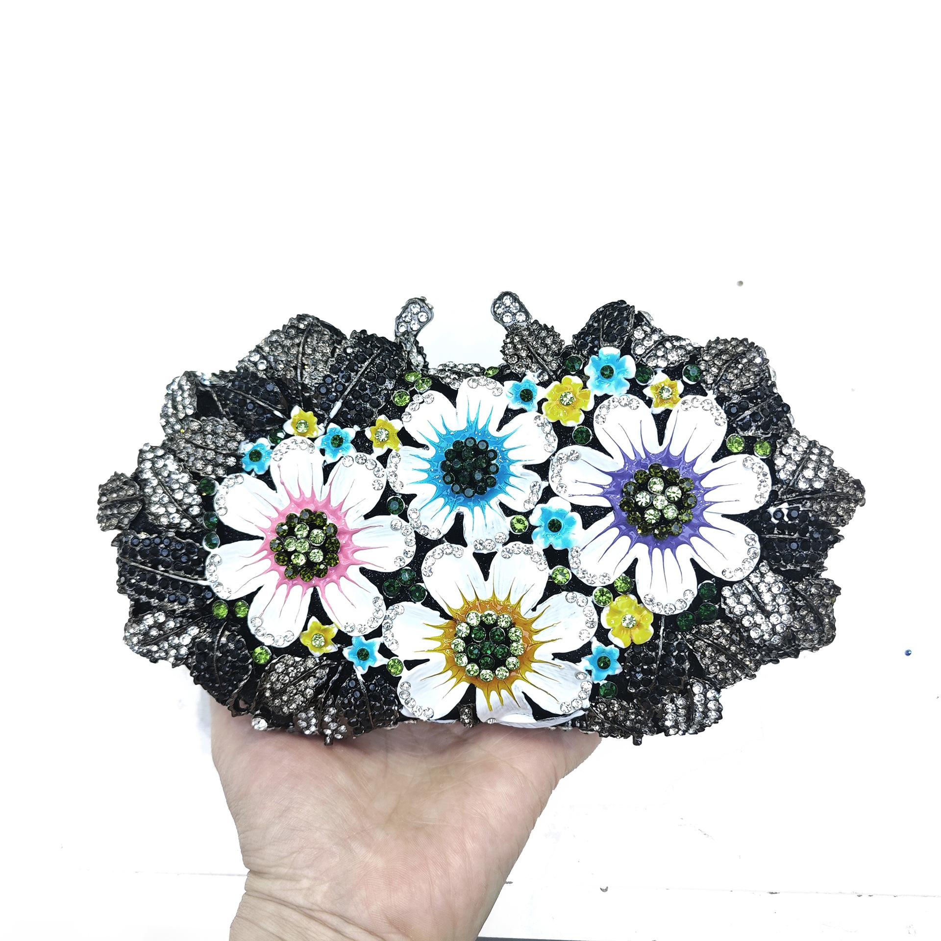 

WHTUOHENG Blue Floral Evening Bags Yellow/White Diamond Handbags Crystal Purses Stones Day Clutches Metal Ladies Clutch Handbag 22cmX12cmX6cm