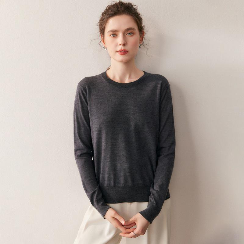 2025 Autumn/Winter Women's 100% Wool Yangzi Yarn Knit Sweater, Round Neck, Solid Color, Loose Fit