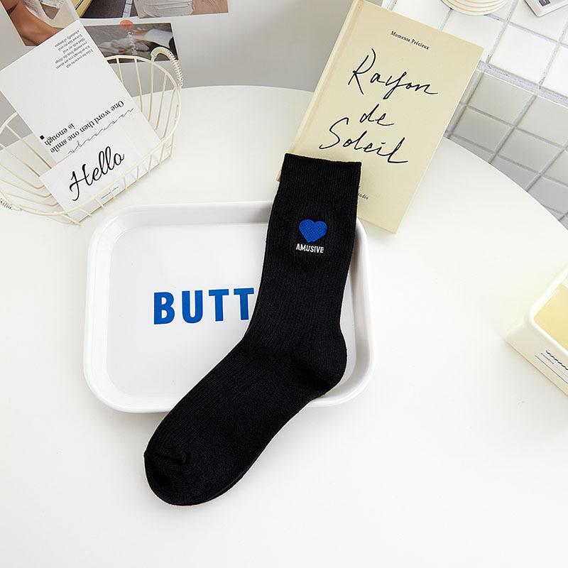 

Heart-shaped Letter Embroidered Mid-calf Socks, Fashionable and Simple Couple Cotton Socks for Women 1 pair чорний