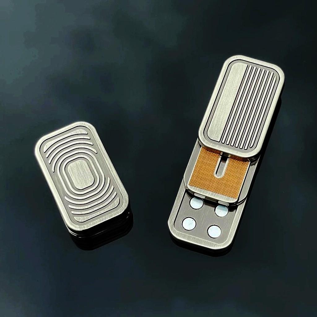 Triangle Rotating Spinner: EDC Three-Ring Snap Coin Decompression Hand Toy