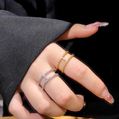 Eleganter Diamant-'H'-Ring für Damen - Stilvolles Geschenk für Freundin
