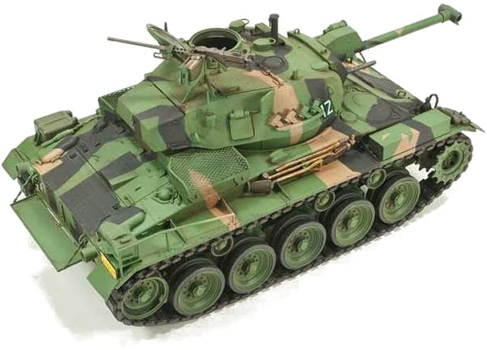 AFV Club Norwegian Army Light Tank FV35S82 Plastic Model Kit 1/35 NM-116
