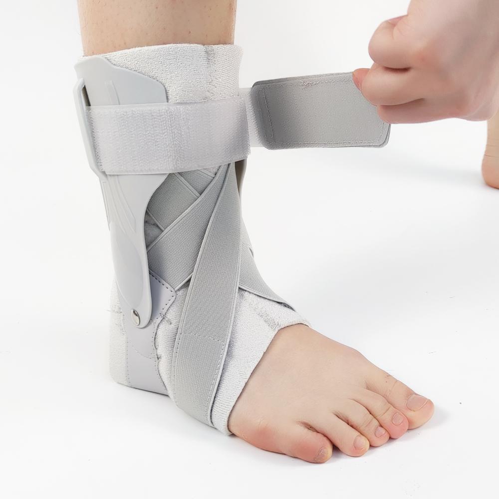 Factory Logo Sports Ankle Brace with Neoprene Compression and Adjustable Fit S