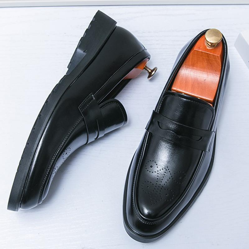 New Men's Pointed Penny Loafter Patent Leather Brogues Casual Shoes Luxury Designer Formal Wedding Dress Homecoming Footwear