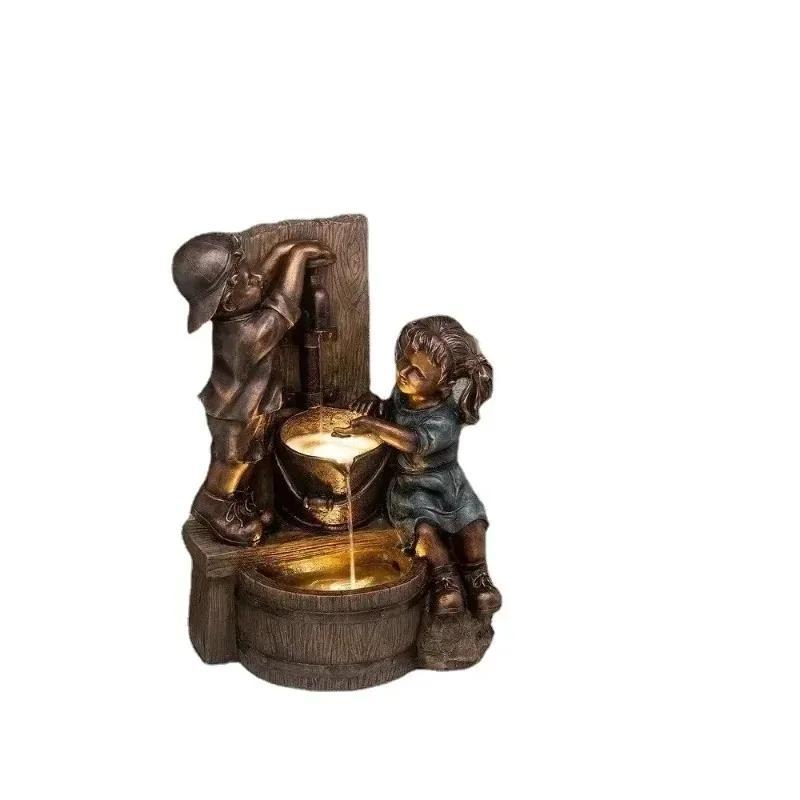 1 ks Chlapec a dívka Ozdoby na hraní s vodou Sochy 10 cm vysoké Retro zahradnické řemesla Domácí dekorace Nové produkty Venkovní dekorace