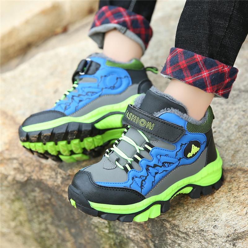 Winter Samt Kinder Sneaker Outdoor Rutschfeste Klaue Trekkingschuhe Kinder Trainer Warme Schneestiefel Jungen High Top Sportschuhe