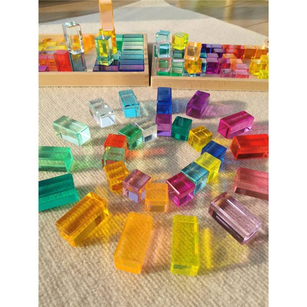 Nový design Montessori hračky prohlédnou duhové Lucite stohovací bloky Akryl Vysoce transparentní pro děti Open Play