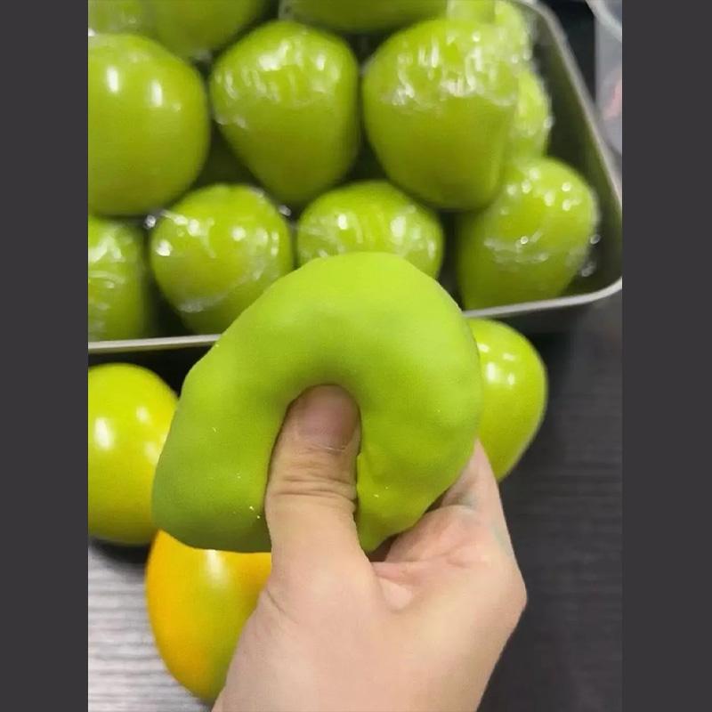 Temperature Discoloration Simulated Mango Pinch Decompress Slow Rebound Soft Pressure Ball Office Home Decor Children Adult Gift