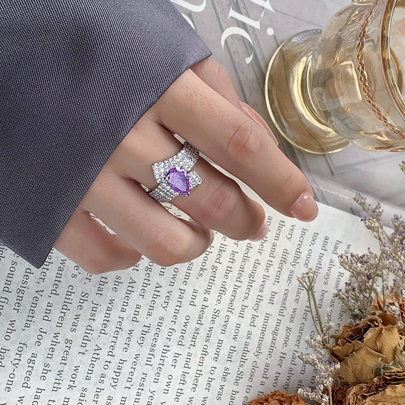 Kupferboden Vergoldet Hochkohlenstoff Diamant Eis Schliff Temperament Schlichter Birnenförmiger Ring Damen 7 * 10