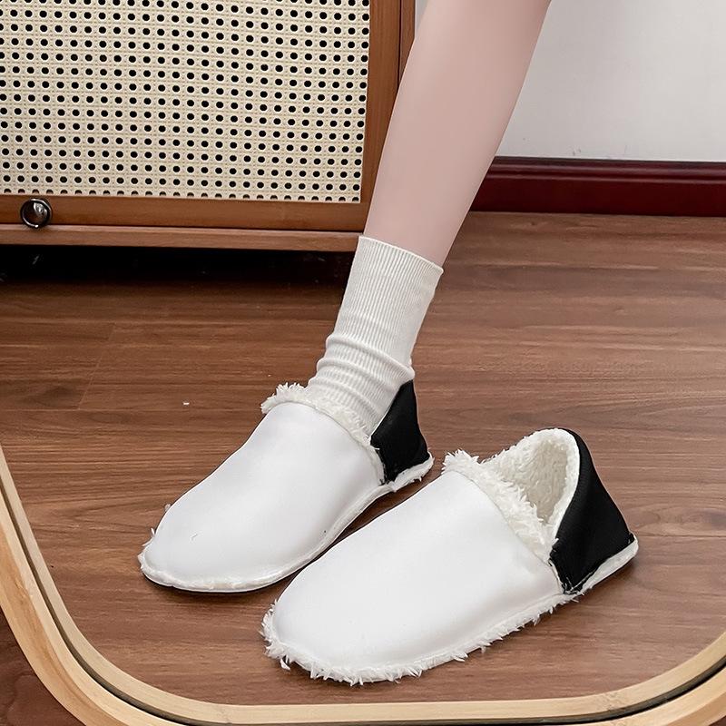 Women's & Men's Non-Slip Waterproof Cotton Slippers - Winter 2025 New Style, Indoor Closed-Toe Design for Couples.
