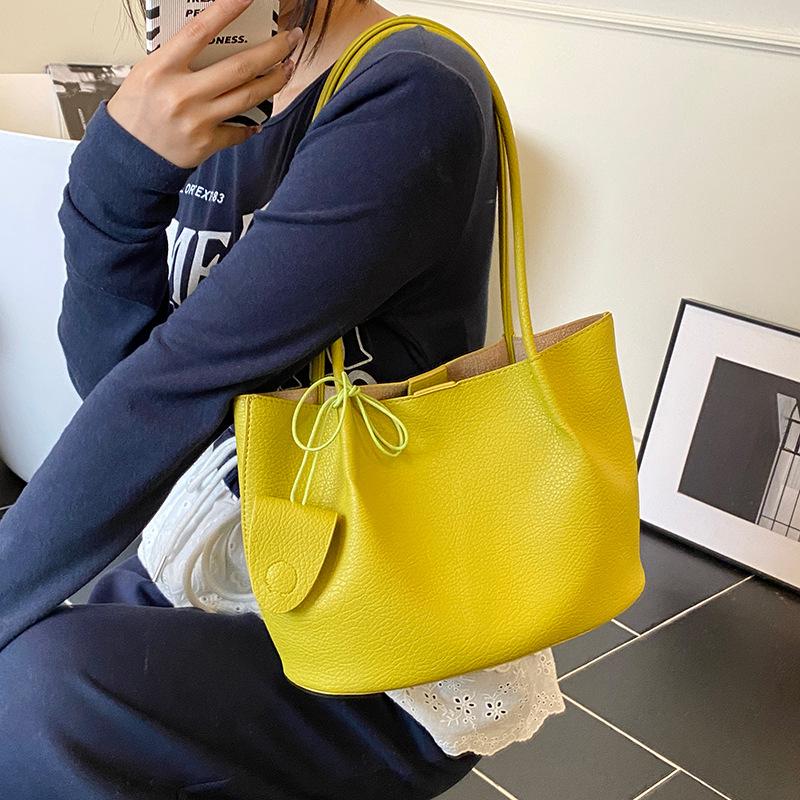 Large Capacity Tote Bag Women's New Fashion Casual Commuter Shoulder Armpit Bag
