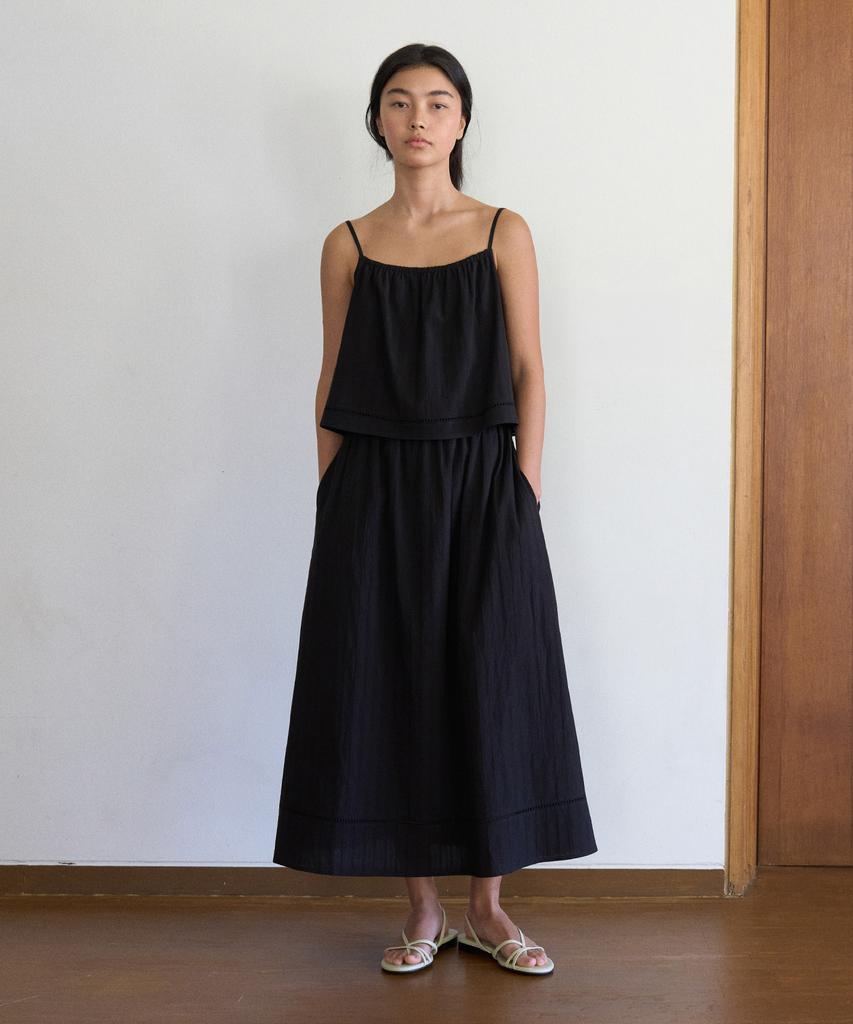 Manggomaenipeullijeu Bridge Cotton One Piece_Black