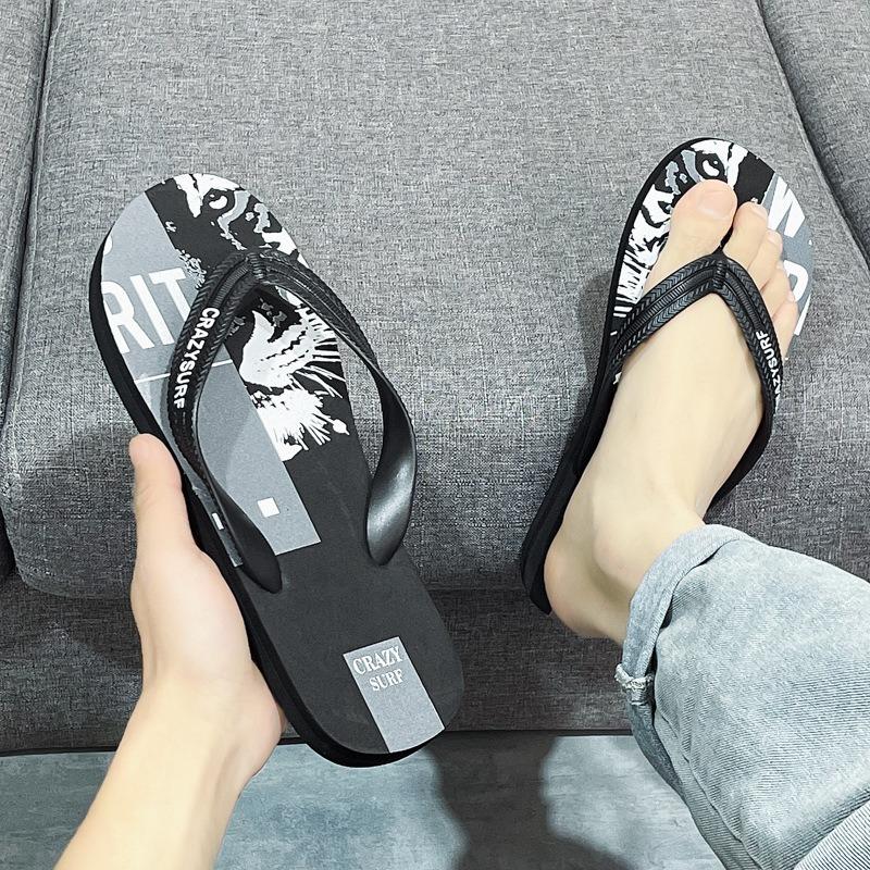 Flip-flops Men's 2 Summer New Wear Sports Pinch Feet Men's Indoor Anti-skid More