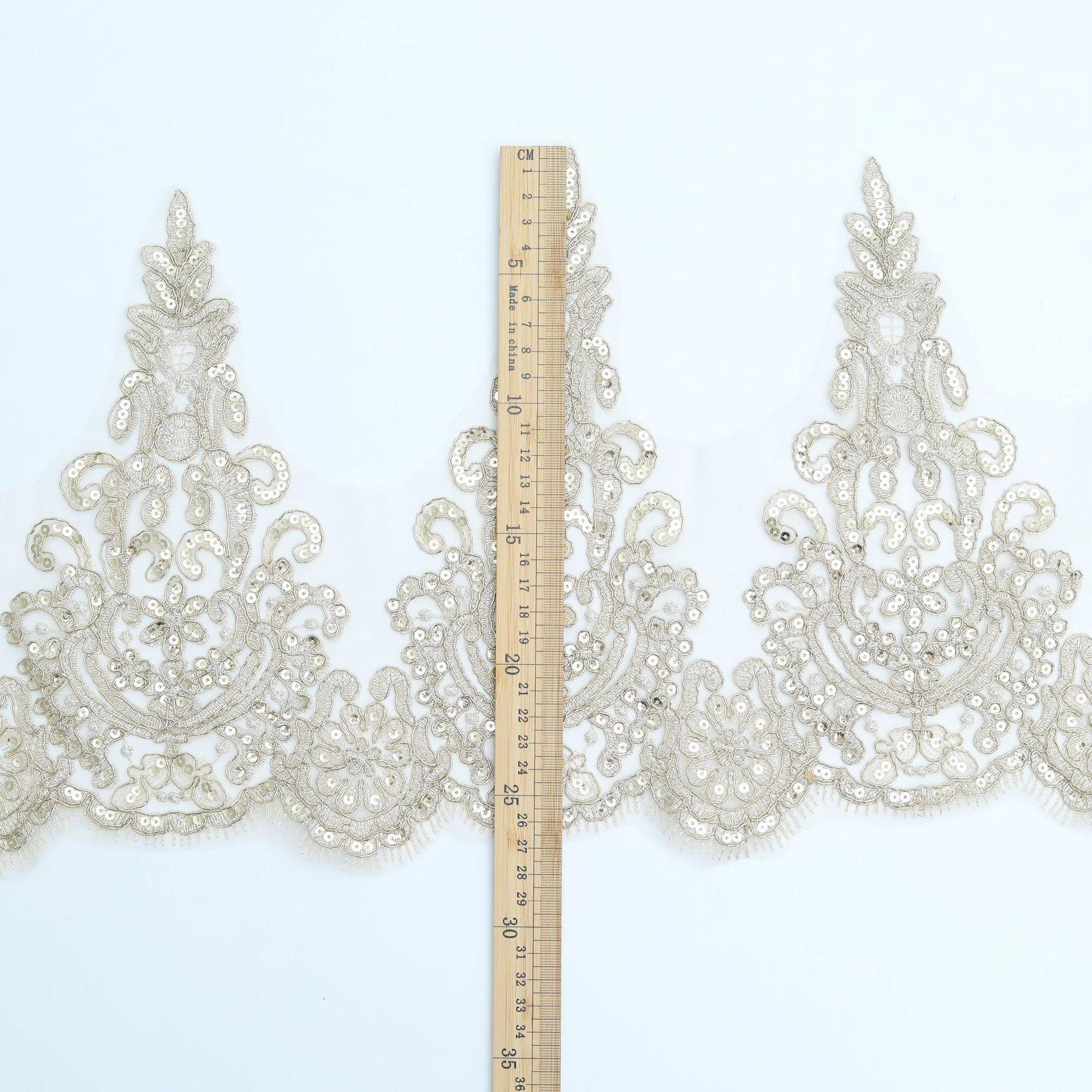 

Кружевные аксессуары с золотой нитью 28 см Золотое кружево «Косточка» Бисер Кружево Этнический стиль Золотой Цветочный Кружевной аксессуар с золотой нитью With gold