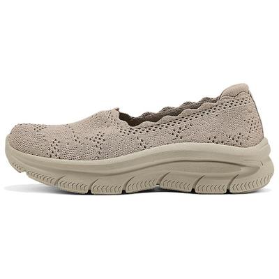 Arch Fit Malla MC DLUX Cómodas Versátiles Transpirables de Caña Baja Estilo de Vida Casual Zapatillas para Mujer Marrón 159565-TPE