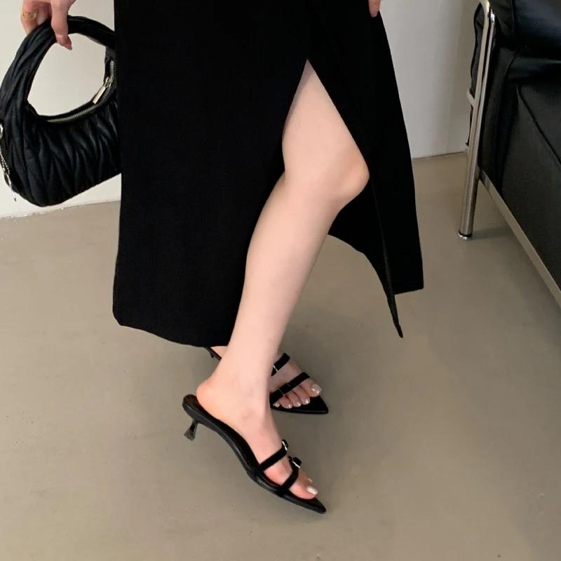 Elegant Pointed Toe Kitten Heel Slippers Women Narrow Strap Buckle Design Summer Slide Sandals Comfort Non Slip Beach Loafers