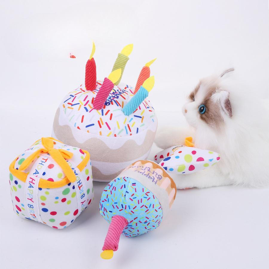 

Іграшки для собак Торт до дня народження 20*20*21cm