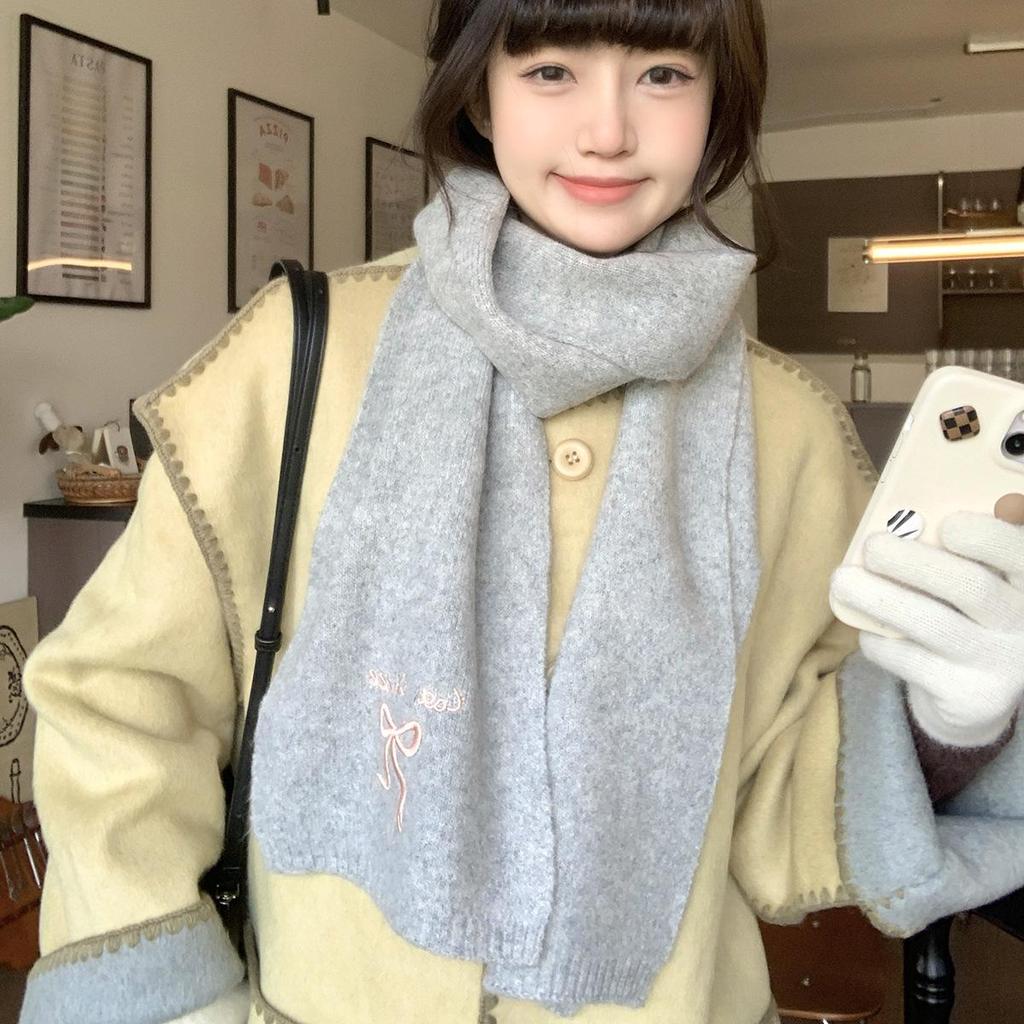 Japanese-Style Women's Winter Scarf: Cute Bow Knot, Warm Knitted Neck Gaiter with Embroidery