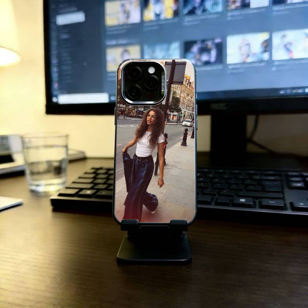 Zendaya Phone Case For iPhone 17,16,15,14,13,12,11 Plus,Pro Max,XS,Colorful Silver Black Cover