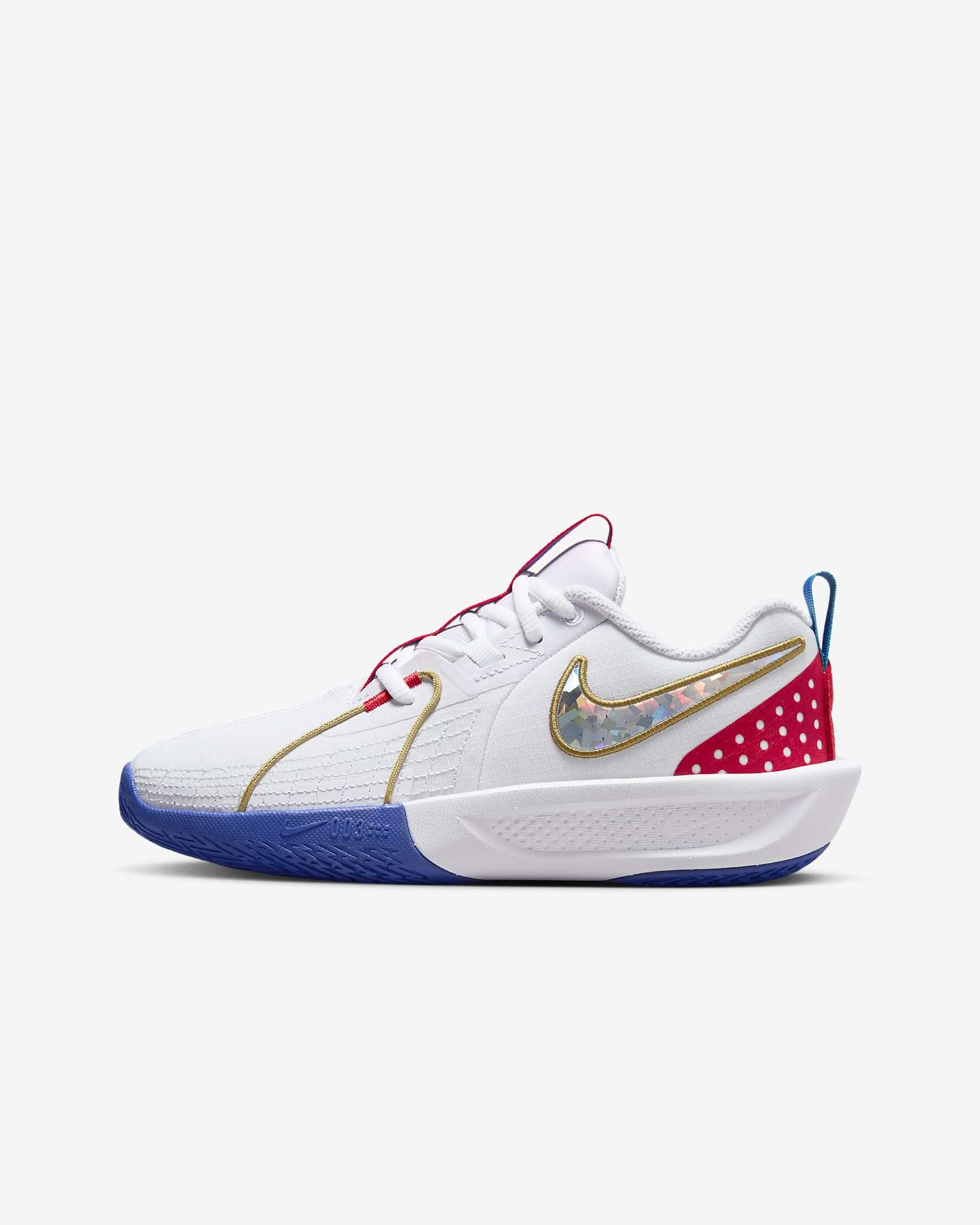 

Баскетбольные бутсы Nike GT Cut 3 SE Junior FJ7012-100 детские