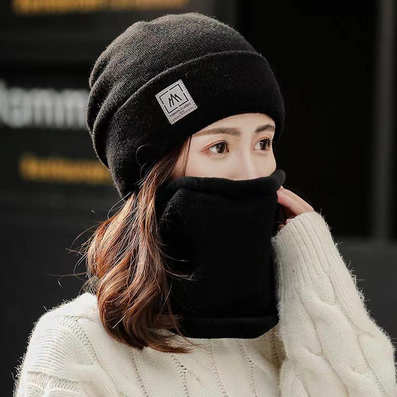

Korean Style Knitted Wool Hat: Warm, Cold-Proof, Fleece-Lined, Versatile for Autumn and Winter. Suitable for Women’s Cycling.
