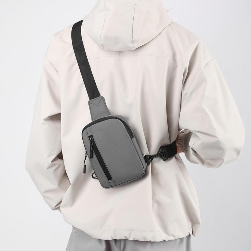 Factory Direct  Sports Breast Pocket Men's Small Size Backpack Women Messenger Bag Mobile Phone Waist Bag Mini Fashion Satchel