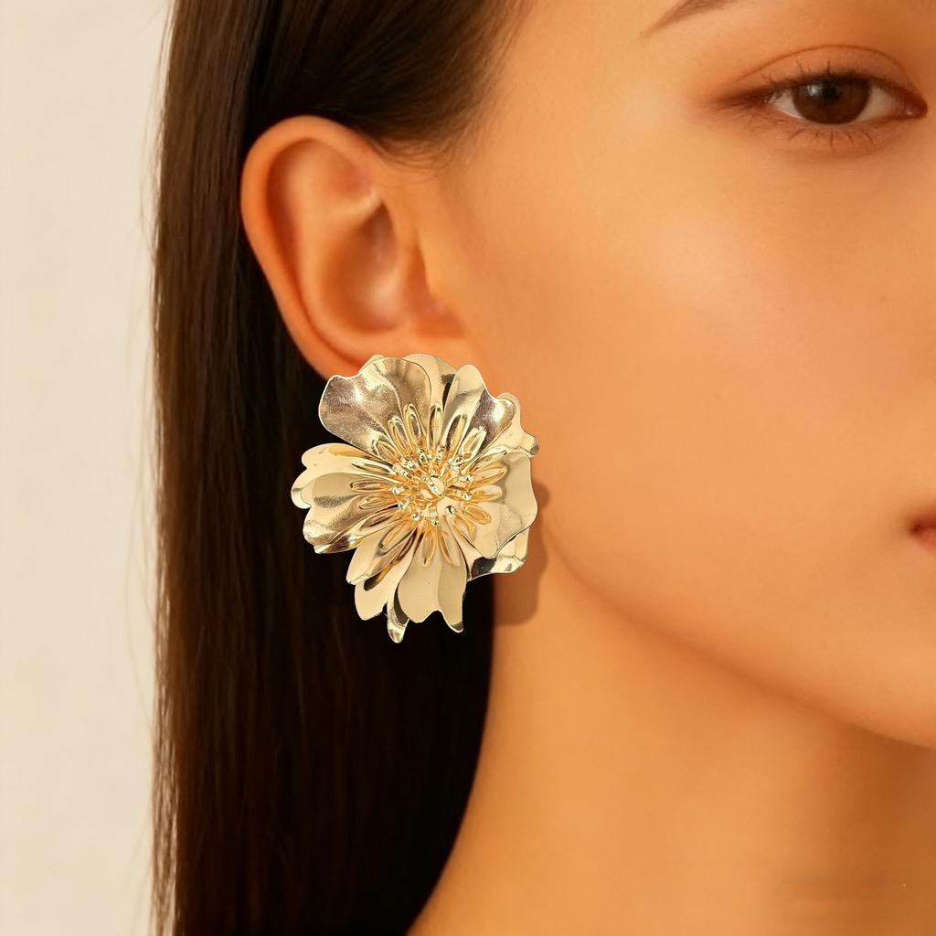 Fashion Style Metal Exaggerated Personality Flower Stud Earrings Retro Big Sequin Earrings Trendy Girl Cold Wind Earrings Cross
