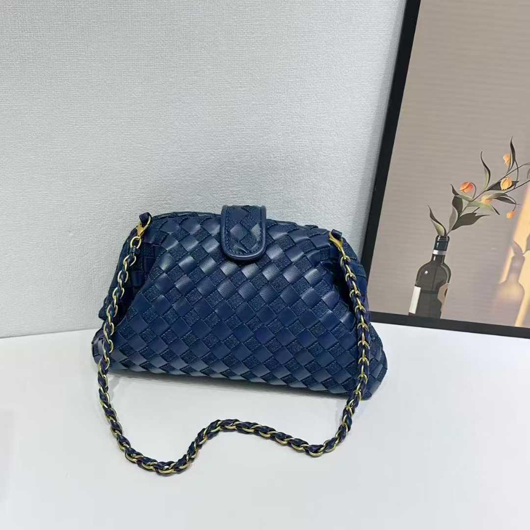 Women s Fashion Woven Chain, Cloud, Shell, Shoulder & Crossbody Bags 30*8*18 cm