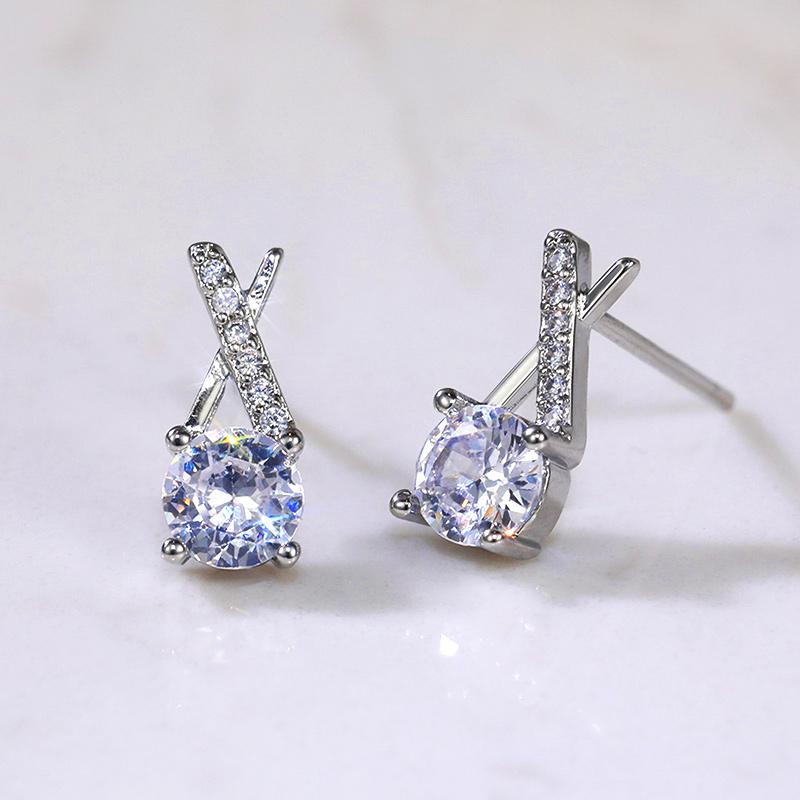 Huitan Newly Cute Stud Earrings Women Shiny White Cubic Zirconia Delicate Daily Wear Party Zircon High Quality Pierced Earrings